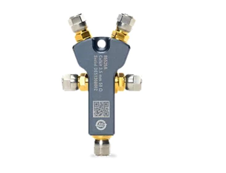85520A 四合一 OSLT 机械Calibration套件, 直流to 26.5 GHz, 3.5 mm (Male), 50 Ω